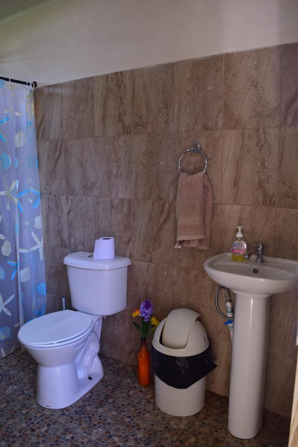Casa Ballena Eco Hostel อูวีตา ภายนอก รูปภาพ