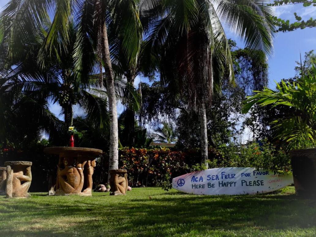 Casa Ballena Eco Hostel อูวีตา ภายนอก รูปภาพ