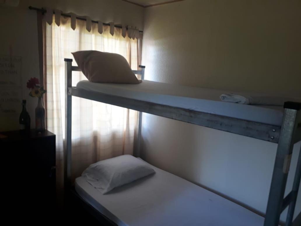 Casa Ballena Eco Hostel อูวีตา ภายนอก รูปภาพ